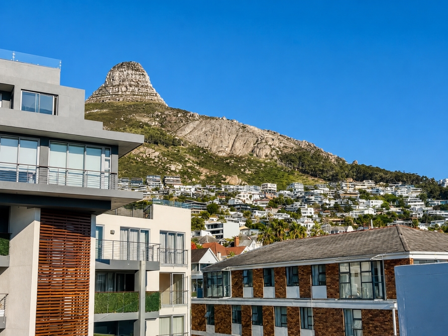 1 Bedroom Property for Sale in Sea Point Western Cape